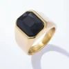 Bague chevalière avec pierre noire