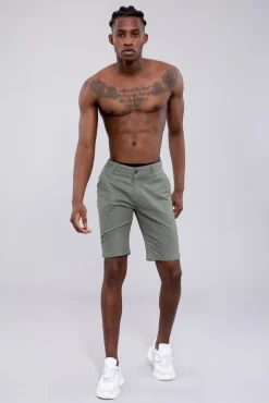 Bermuda chinos