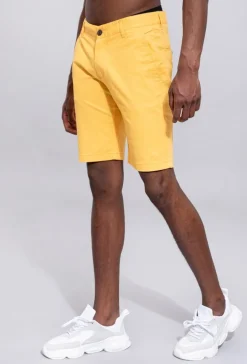 Bermuda chinos