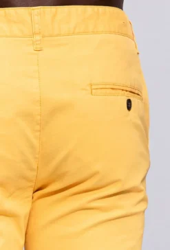 Bermuda chinos