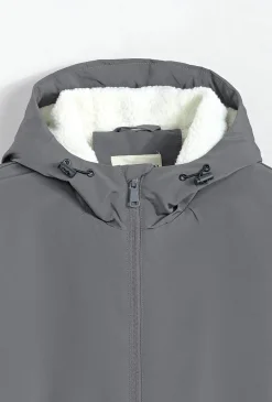 Blouson mi long à capuche moumoute