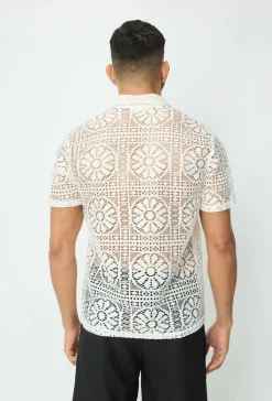 Chemise à dentelle transparente
