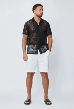 Chemise à dentelle transparente