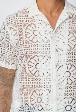 Chemise à dentelle transparente
