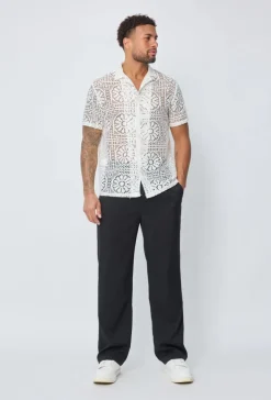 Chemise à dentelle transparente