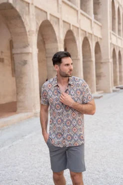 Chemise à imprimé abstrait avec poche