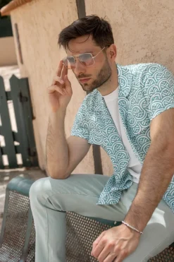Chemise à imprimé graphique avec poches