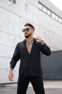 Chemise à manche longues boutonnée pour homme