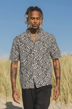 Chemise à manches courtes