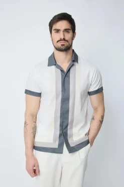 Chemise à manches courtes
