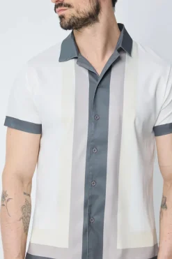Chemise à manches courtes