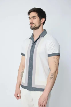 Chemise à manches courtes