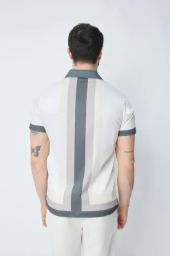 Chemise à manches courtes