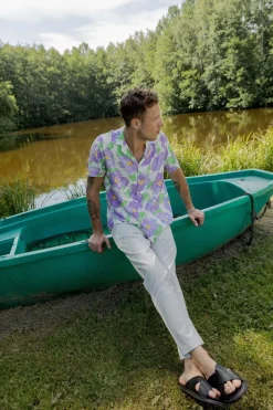 Chemise à manches courtes avec un motif floral