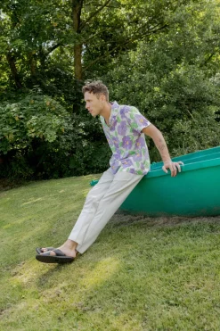 Chemise à manches courtes avec un motif floral
