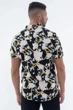 Chemise à manches courtes avec un motif floral abstrait