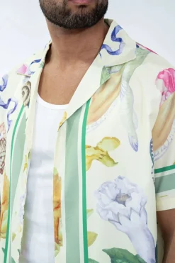 Chemise à motifs florals et faune