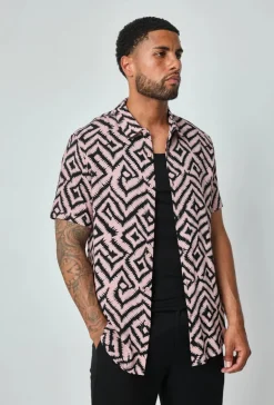 Chemise à motifs géométriques contemporains