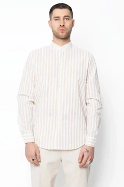 Chemise à rayures classique
