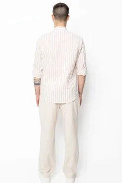 Chemise à rayures classique