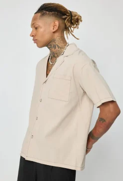 Chemise d'été minimaliste