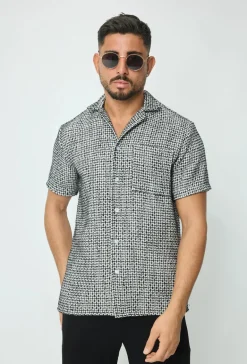 Chemise effet broderie avec des motifs carreaux
