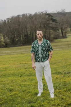 Chemise en crochet à manches courtes avec motif géométrique beige