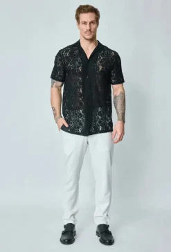 Chemise en dentelle fleurie manches courtes col à revers