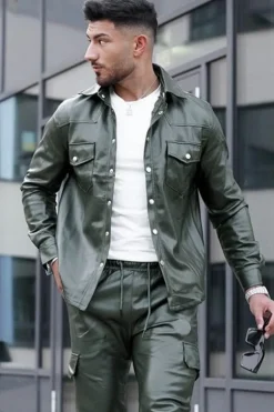 Chemise en simili cuir