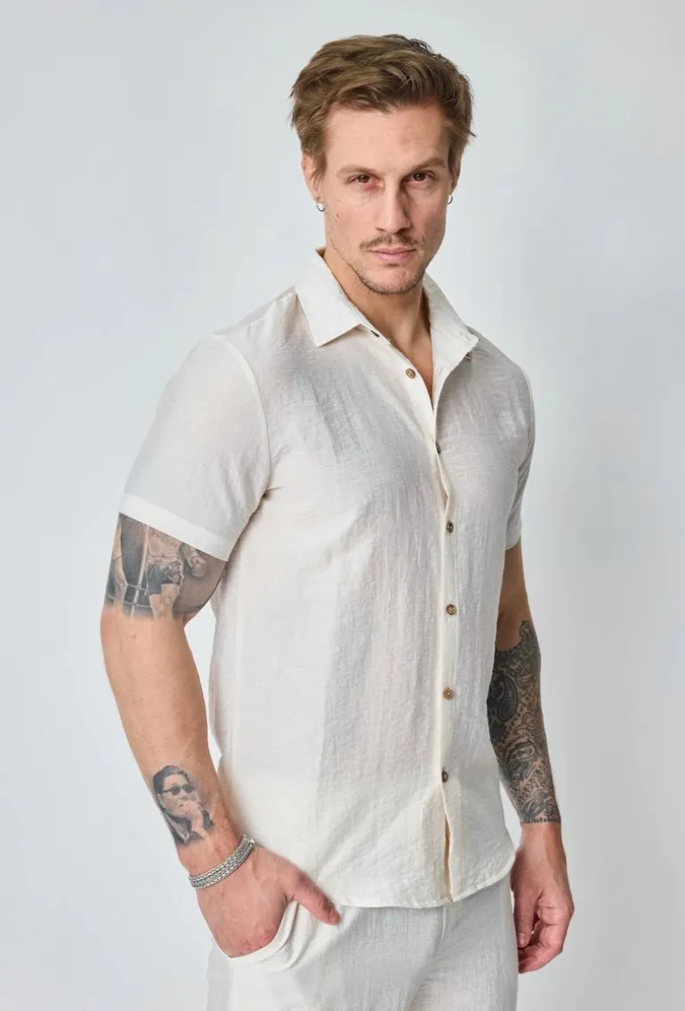 Chemise fine manches courtes unie