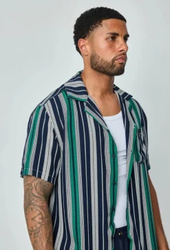 Chemise habillée à rayures verticales