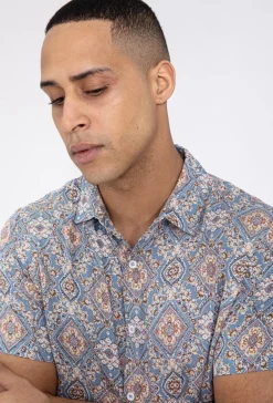Chemise manches courtes