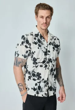 Chemise manches courtes à motifs fleuris