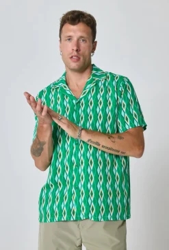 Chemise manches courtes à motifs géométrique