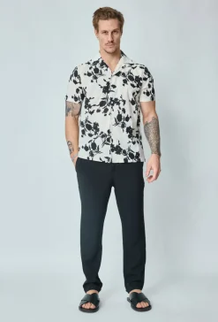 Chemise manches courtes à motifs fleuris