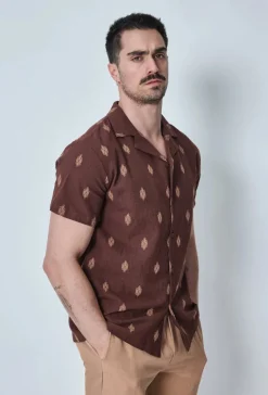 Chemise manches courtes à motifs graphiques