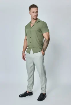 Chemise manches courtes décontractée à col à revers