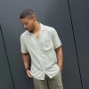 Chemise manches courtes rayée