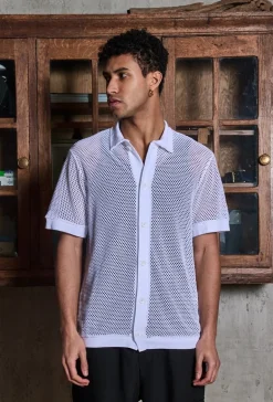 Chemise trouée manches courtes