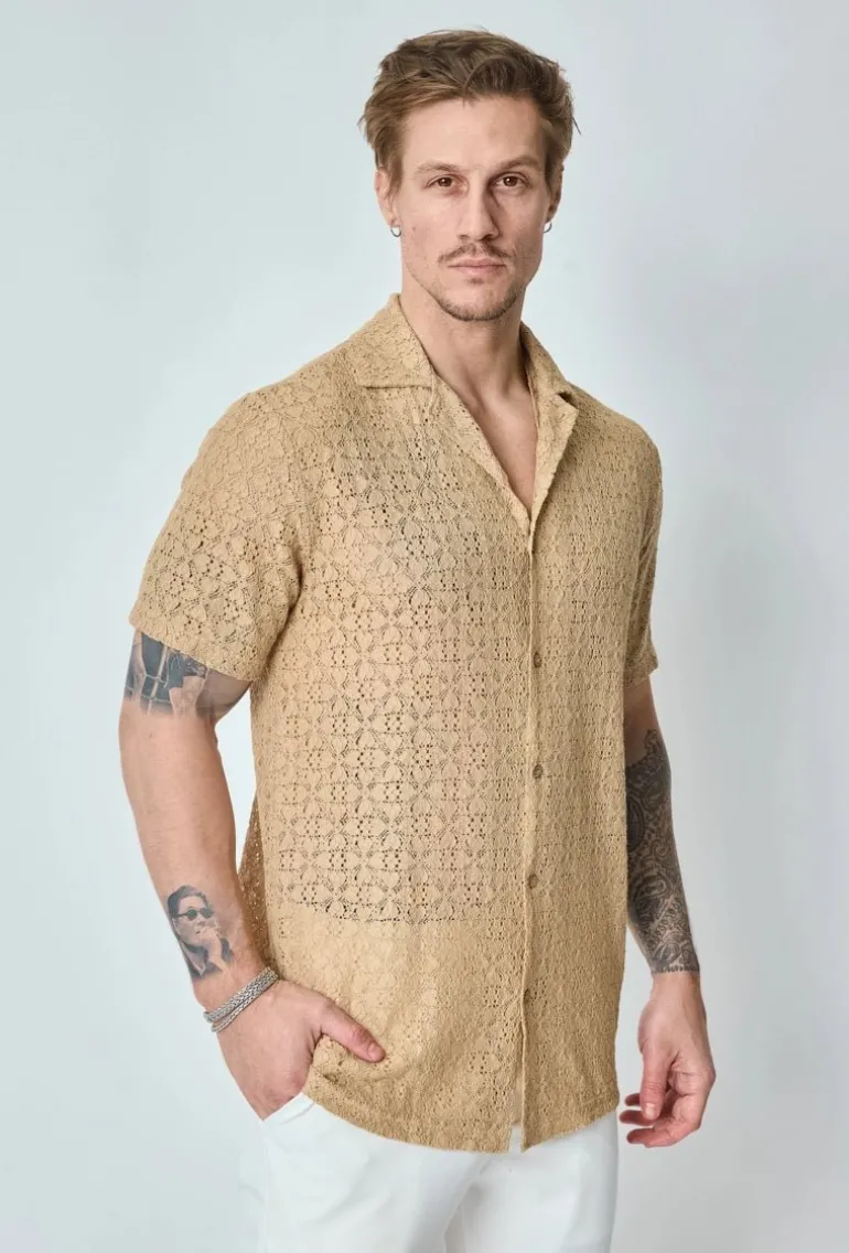 Chemise unie en dentelle manches courtes col à revers