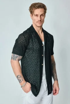 Chemise unie en dentelle manches courtes col à revers