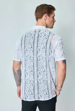 Chemise unie en dentelle manches courtes col à revers