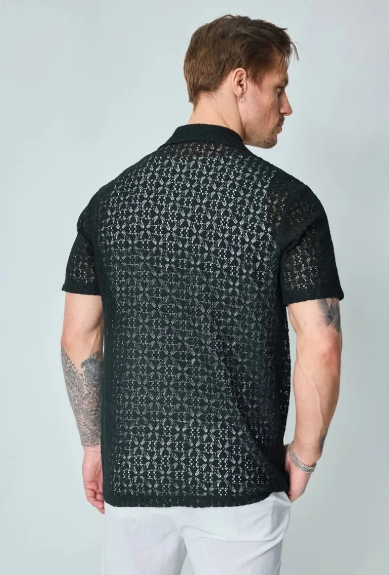 Chemise unie en dentelle manches courtes col à revers