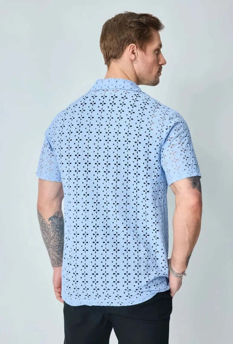 Chemise unie en dentelle manches courtes col à revers