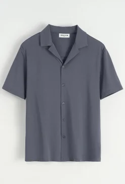 Chemise unie manches courtes