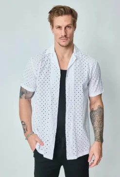 Chemise unie trouée manches courtes