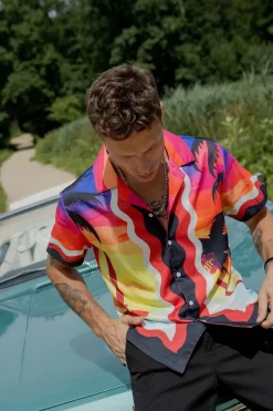 Chemise vague et soleil couchant