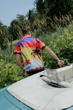 Chemise vague et soleil couchant