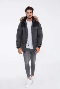Doudoune capuche à fourrure