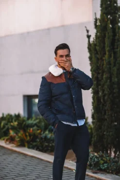 Doudoune courte avec col mouton